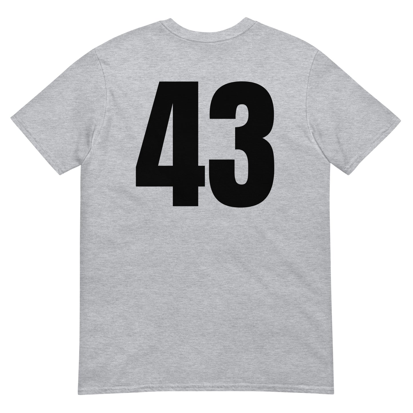 Numero 43 selässä t-paita