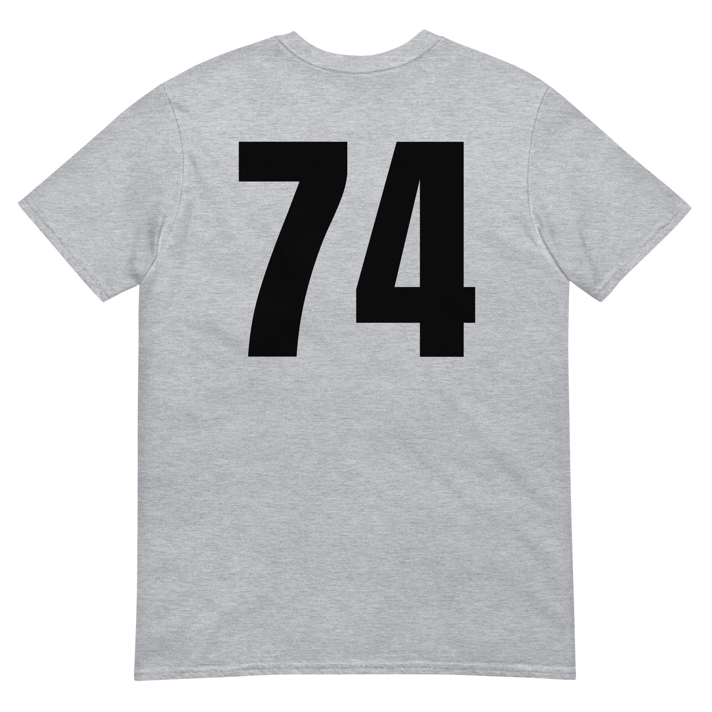 Numero 74 selässä t-paita
