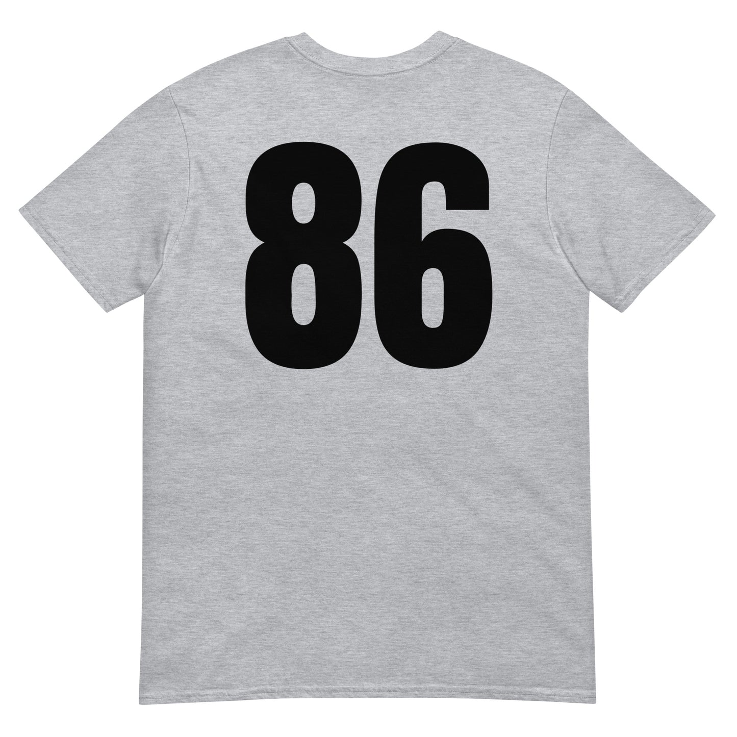 Numero 86 selässä t-paita