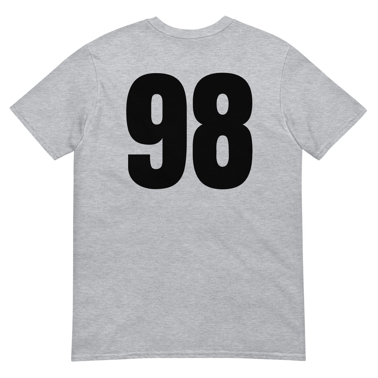 Numero 98 selässä t-paita