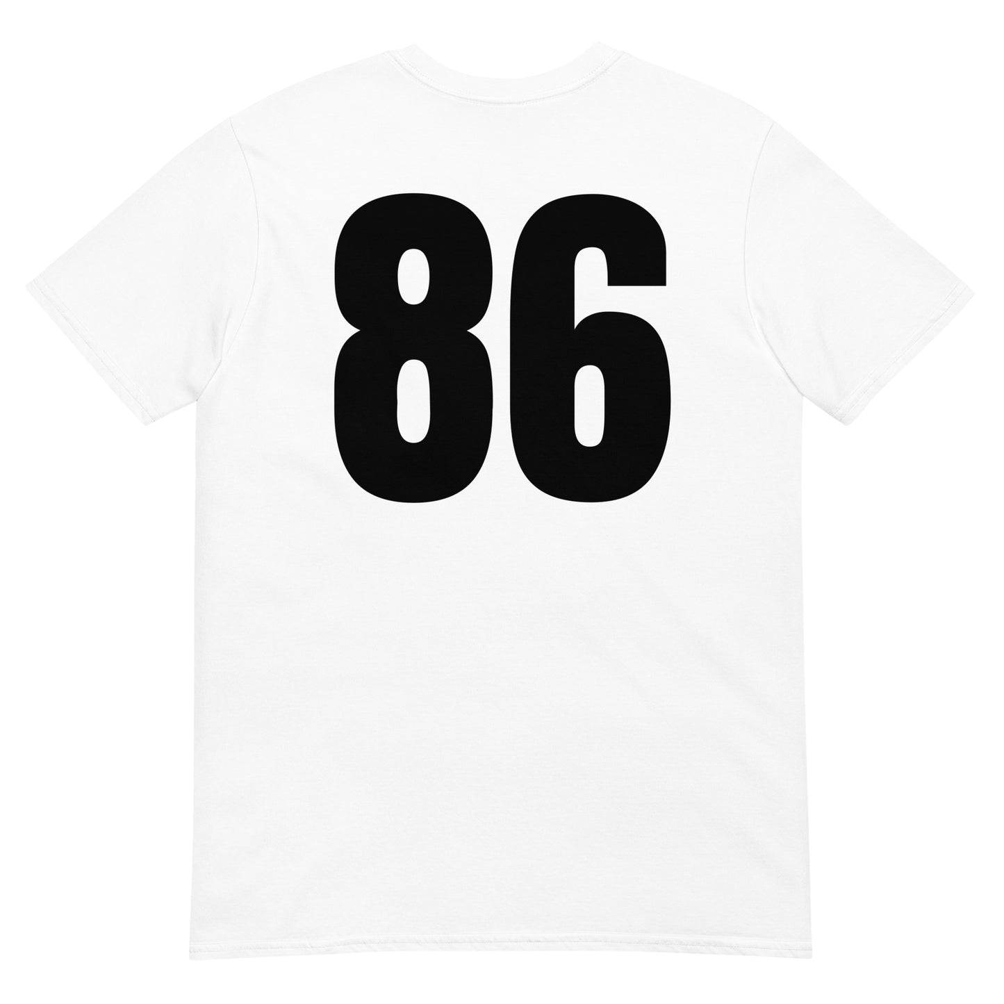 Numero 86 selässä t-paita