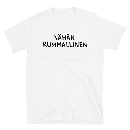 Vähän kummallinen t-paita