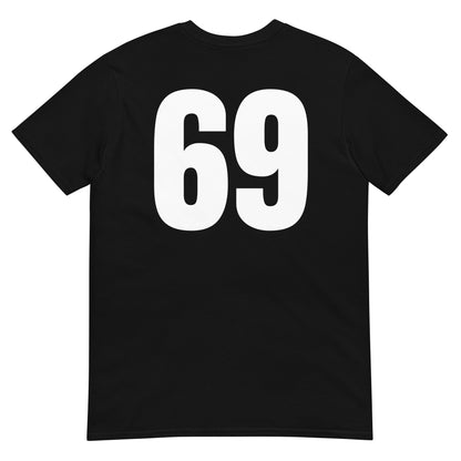 Numero 69 selässä t-paita