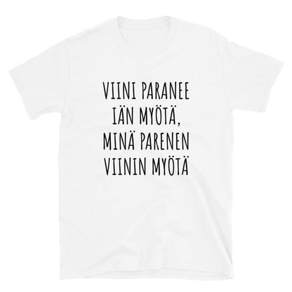 Viini paranee iän myötä t-paita