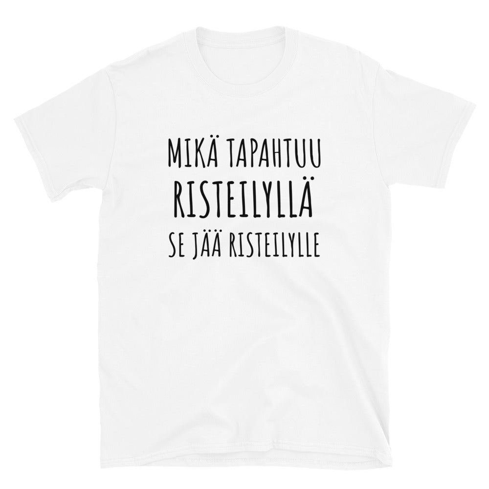 Mikä tapahtuu risteilyllä t-paita